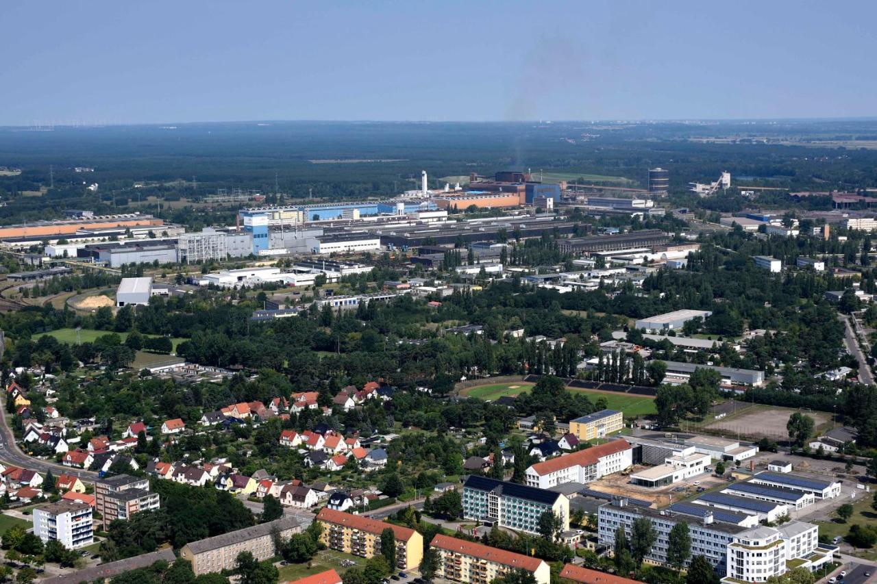 Lat Hotel & Apartmenthaus Berlin Eisenhüttenstadt Extérieur photo